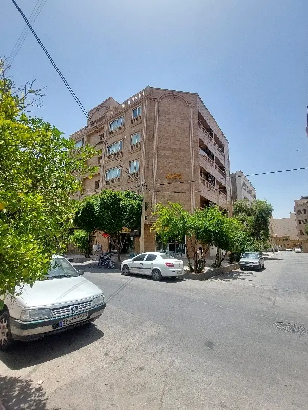 فروش یا تهاتر مغازه با باغ