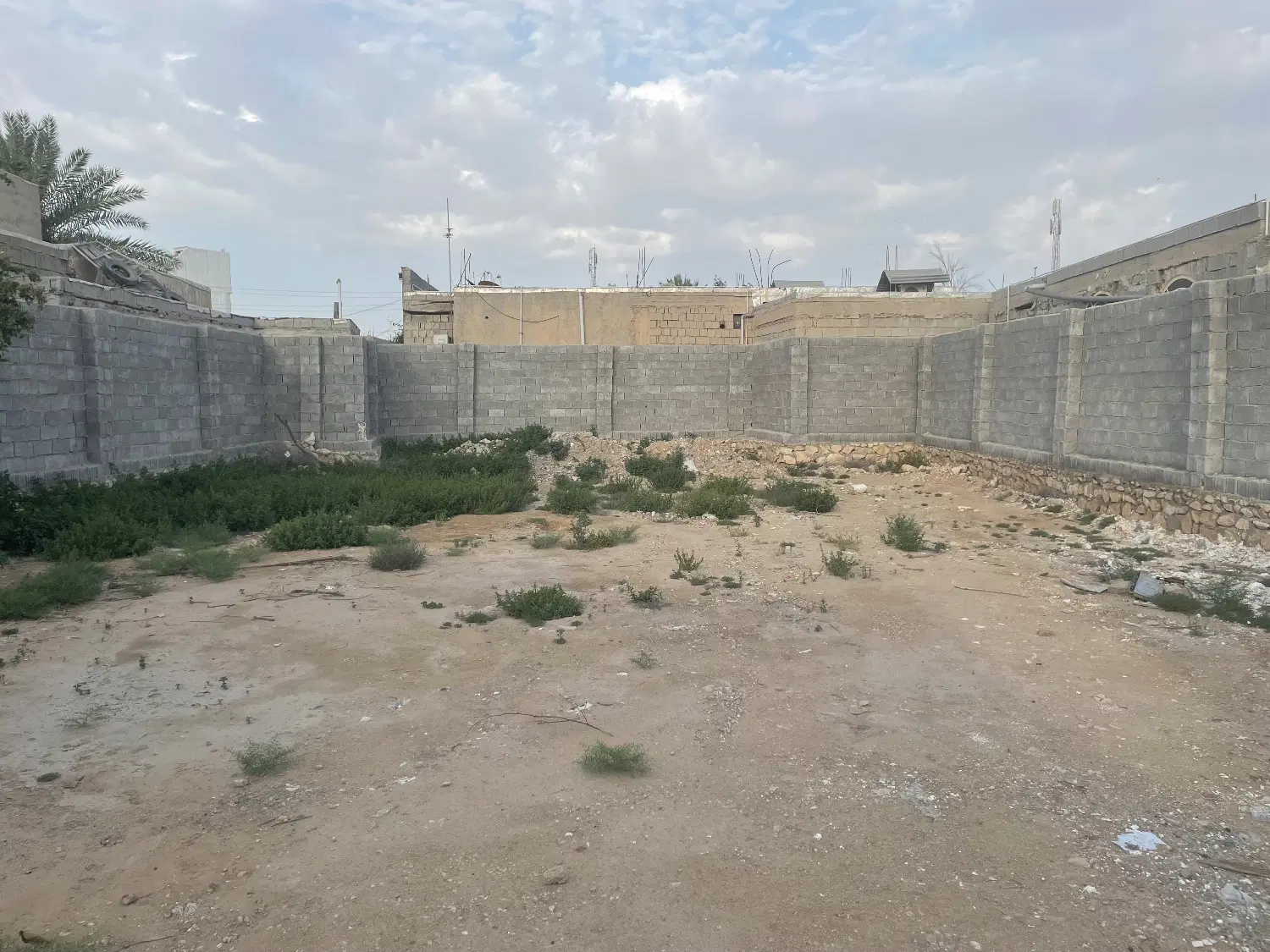 زمین مسکونی