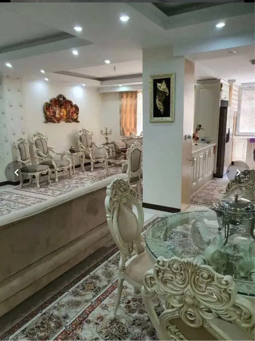 اپارتمان ۱۲۹ متری*فول اردیبهشت جمهوری