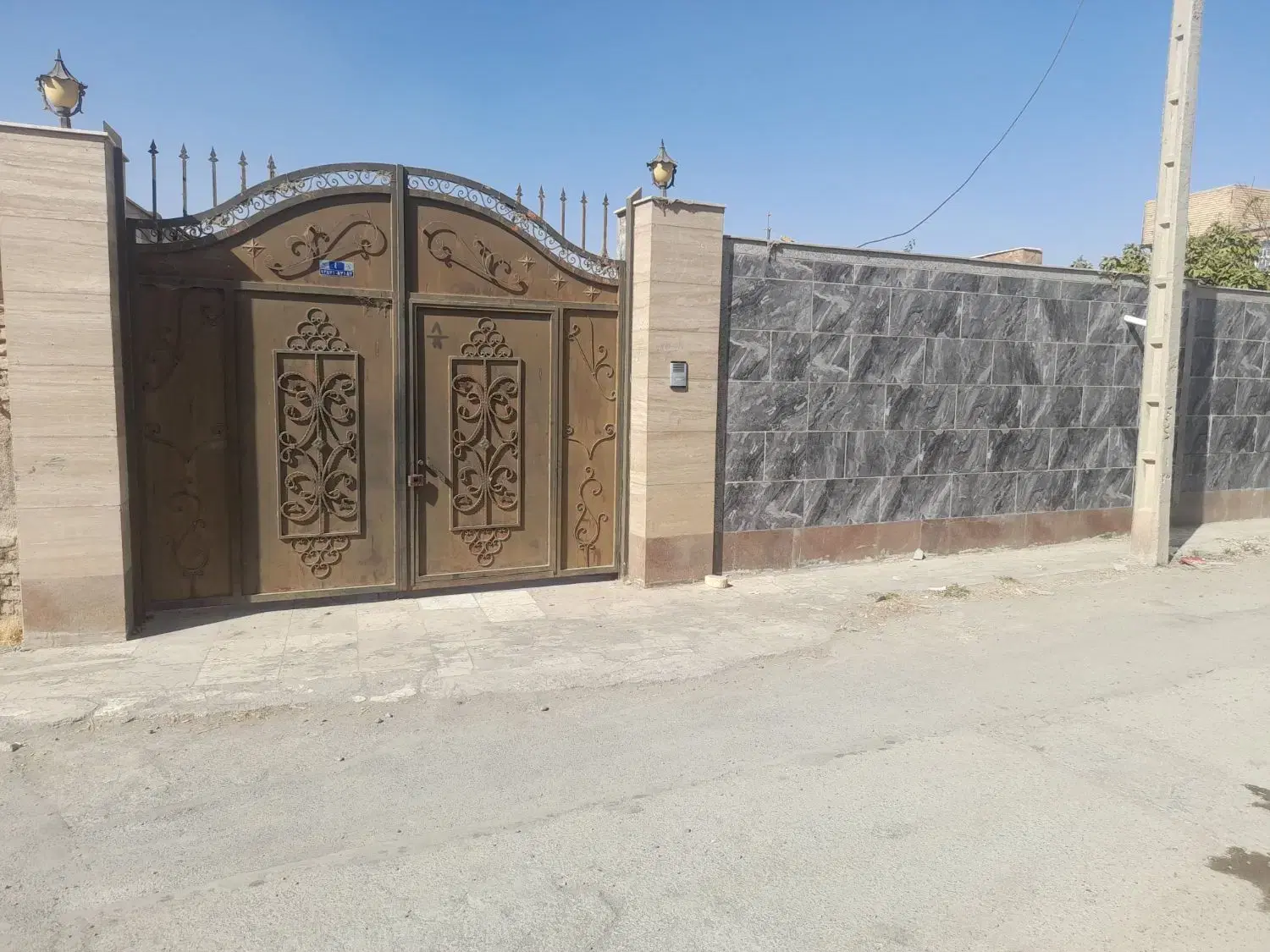 سلام خانه ویلایی به متراژ ۷۰۰ داخل بافت