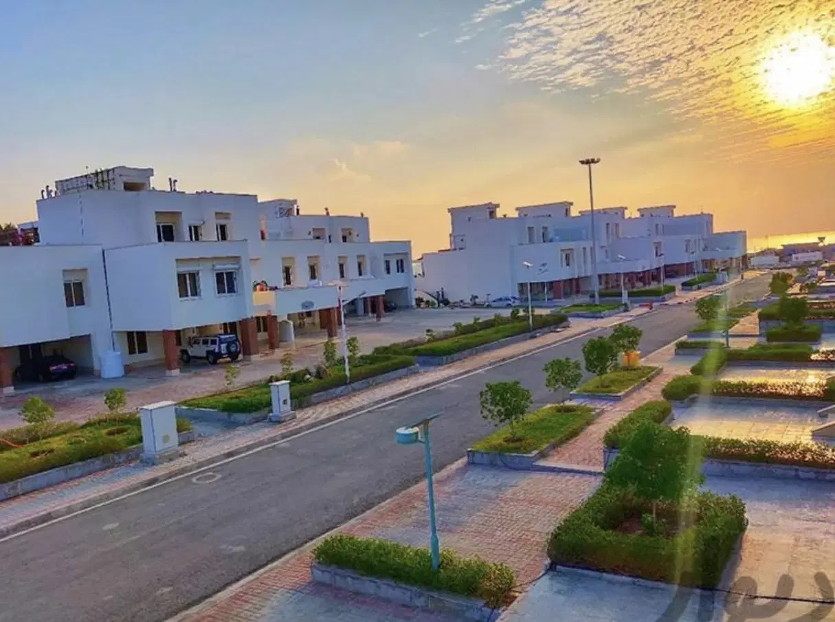 فروش مغازه دهکده ساحلی