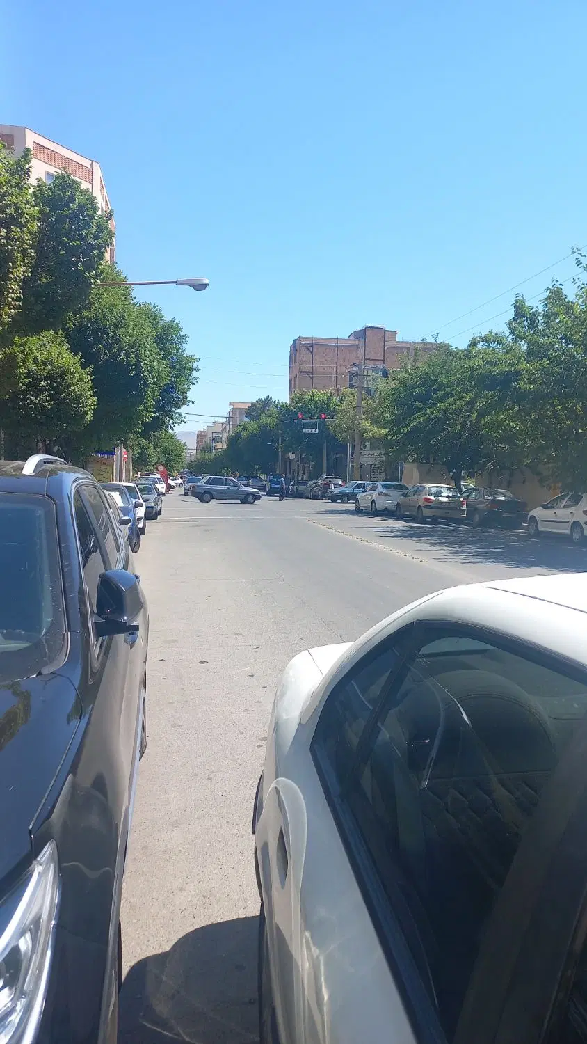 ایران زمین خ بازرگانی
