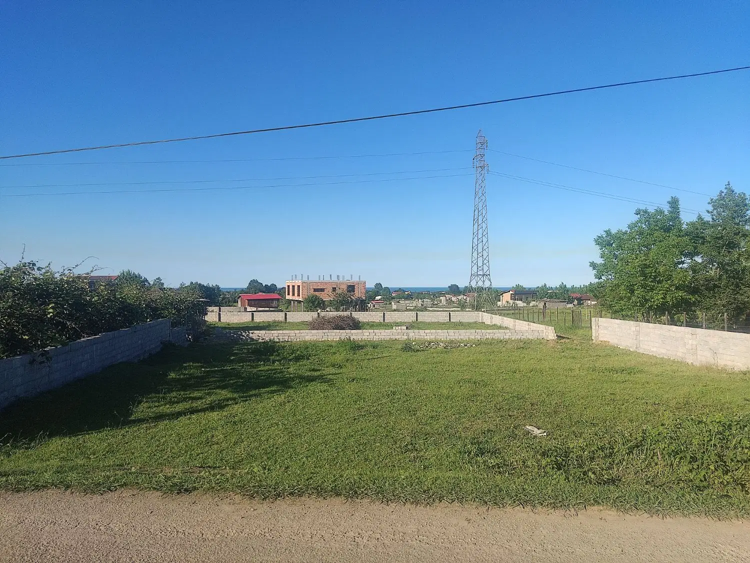 زمین مسکونی فروشی