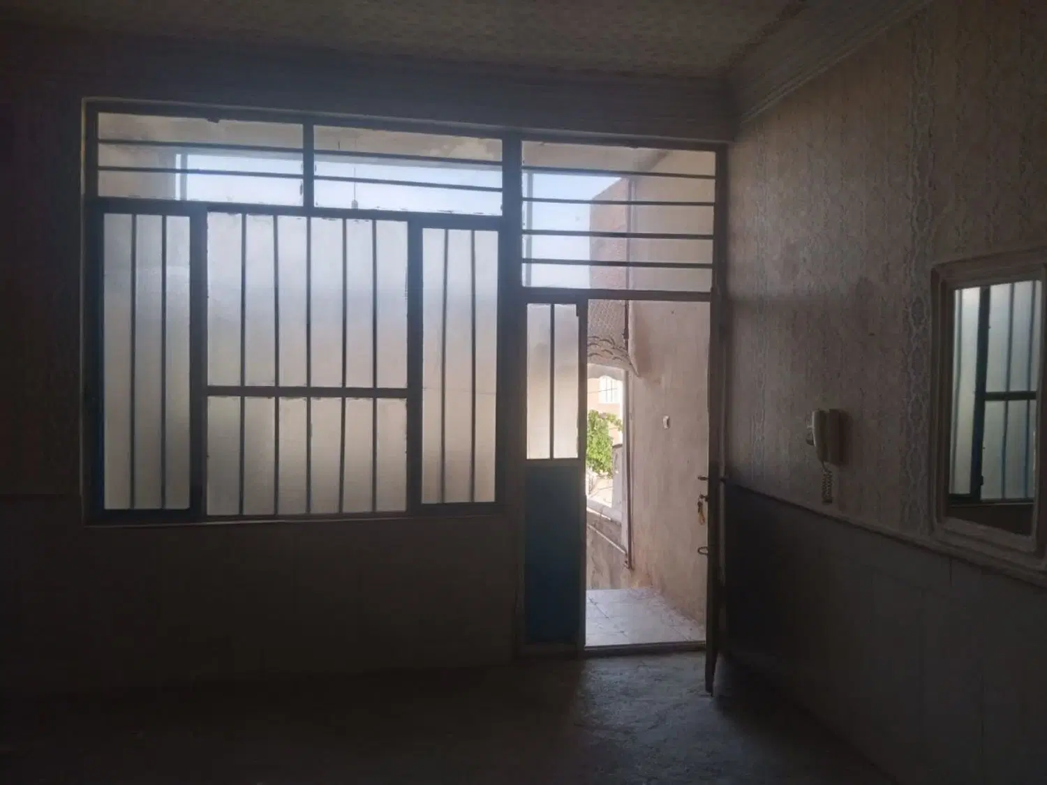 یک باب منزل رهن و اجاره