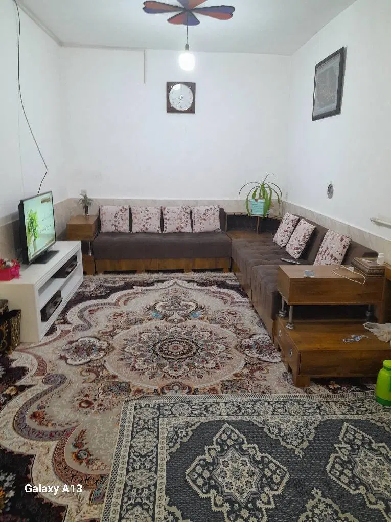یه خوابه همکف .لب خیابون.سعدی .وفایی.درب مشترک