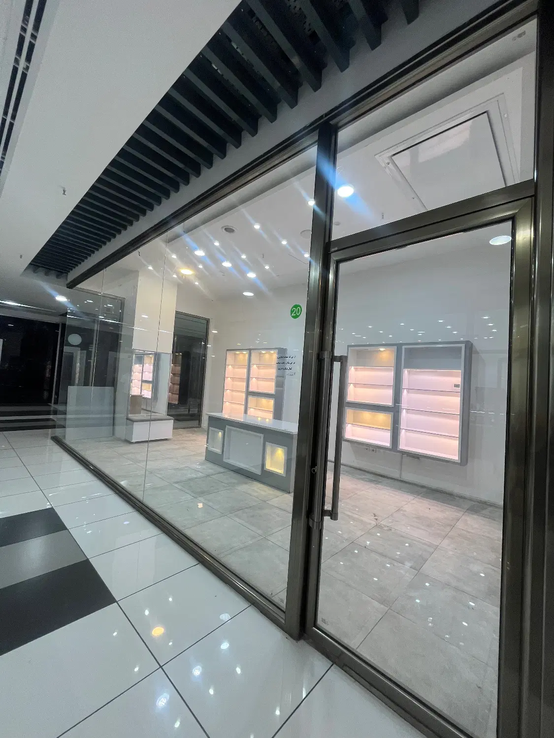 رهن و اجاره مغازه در عفیف اباد