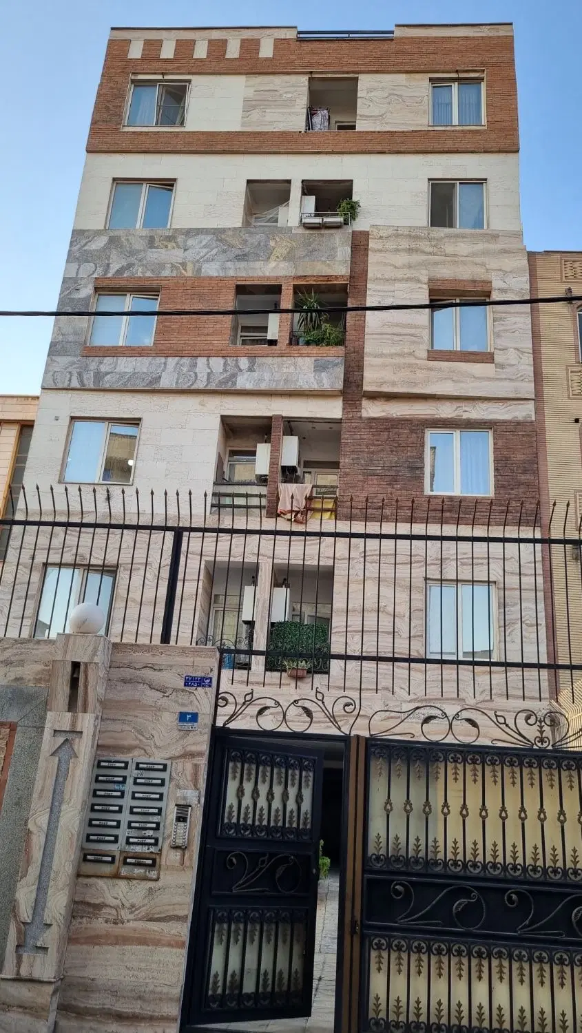 اپارتمان ۴۴متری خوش نقشه بهترین لوکیشن