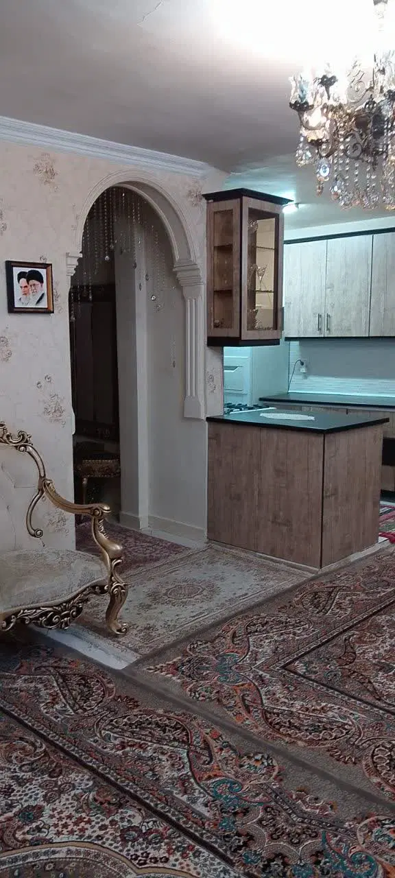 آپارتمان ۷۶ متری آماده سکونت و بسیار تمیز
