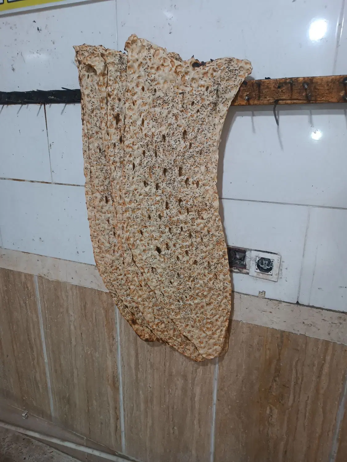 نانوایی سنگک نیمه آزاد