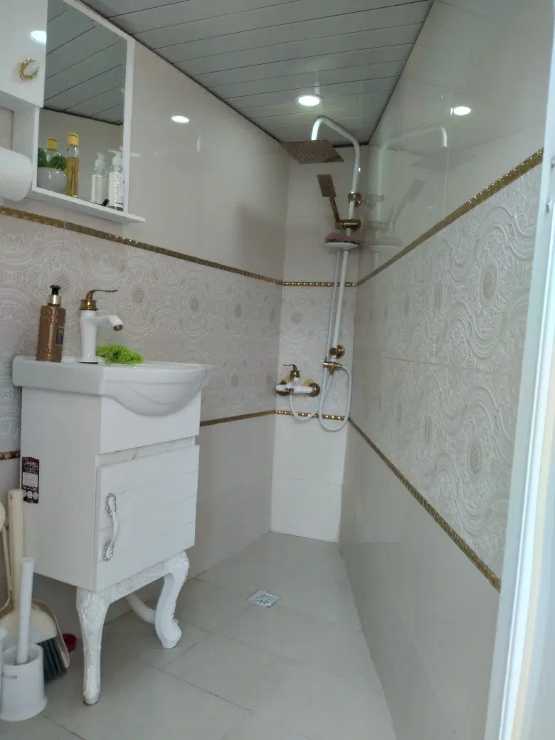 یک باب آپارتمان دربست