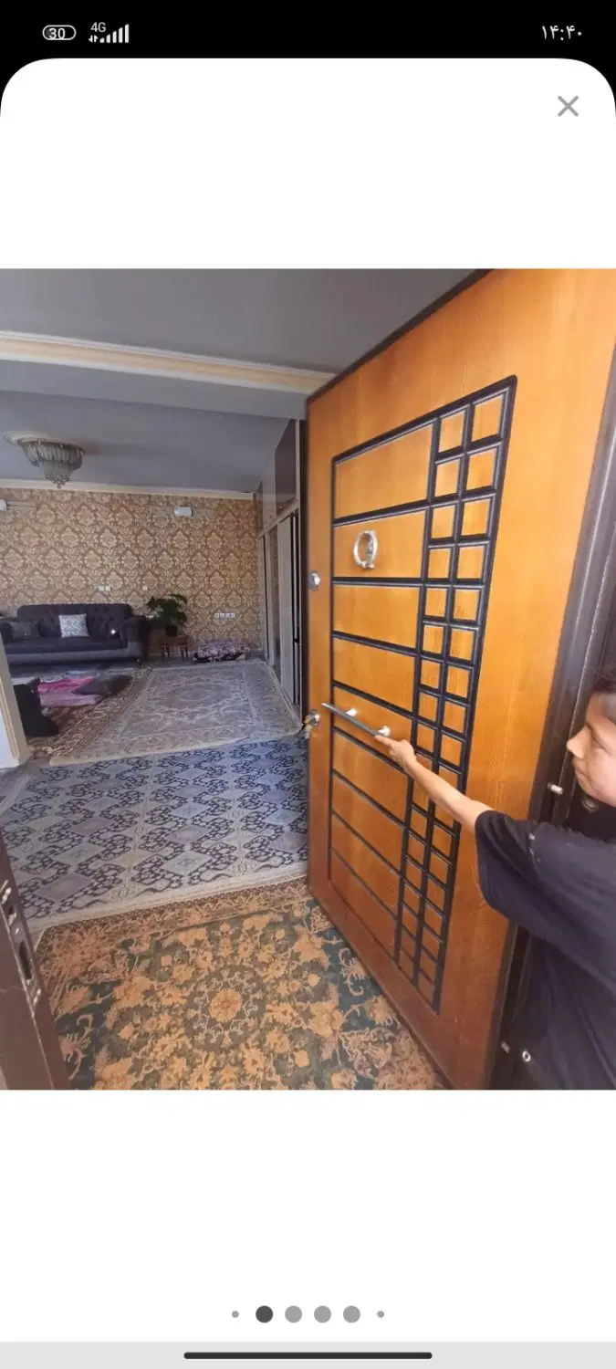حیاطی بیسیم دربست در دوطبقه تمام سنگ بسیارشیک