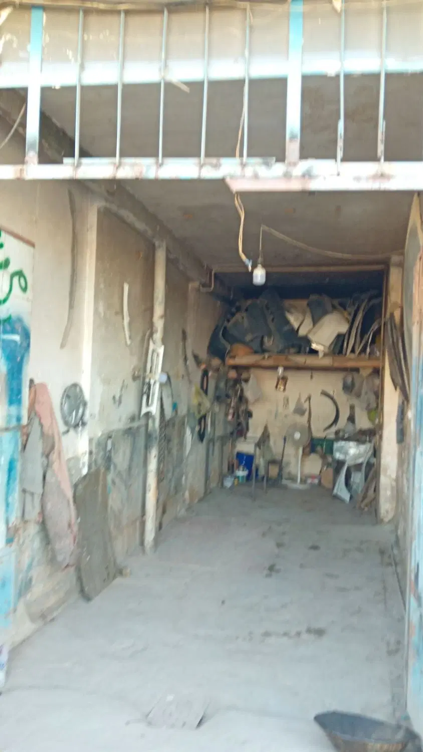مغازه فروشی
