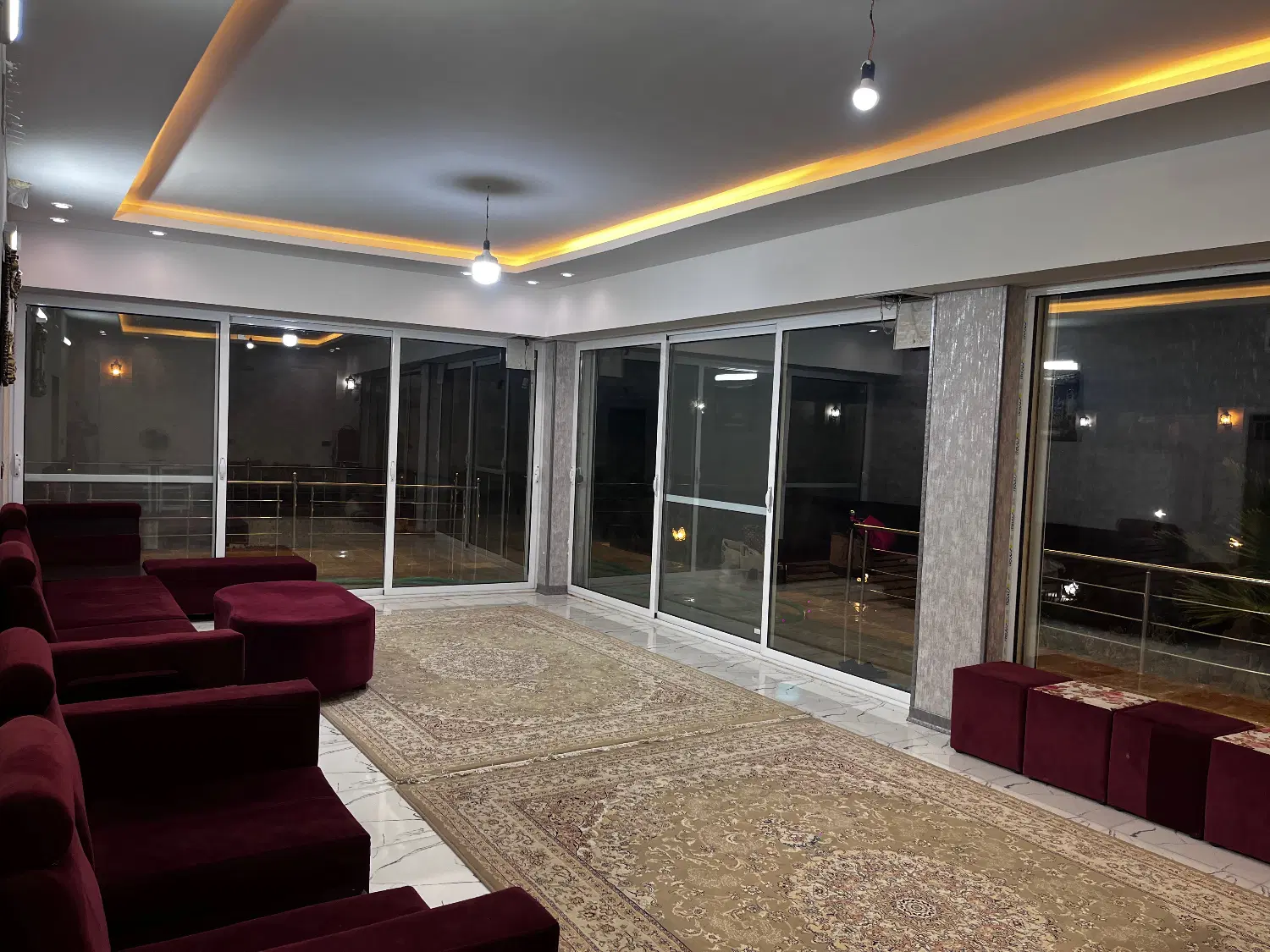 باغ آکواریومی زردنجان