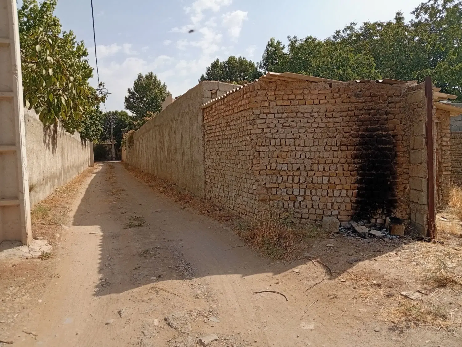 زمین داخل بافت