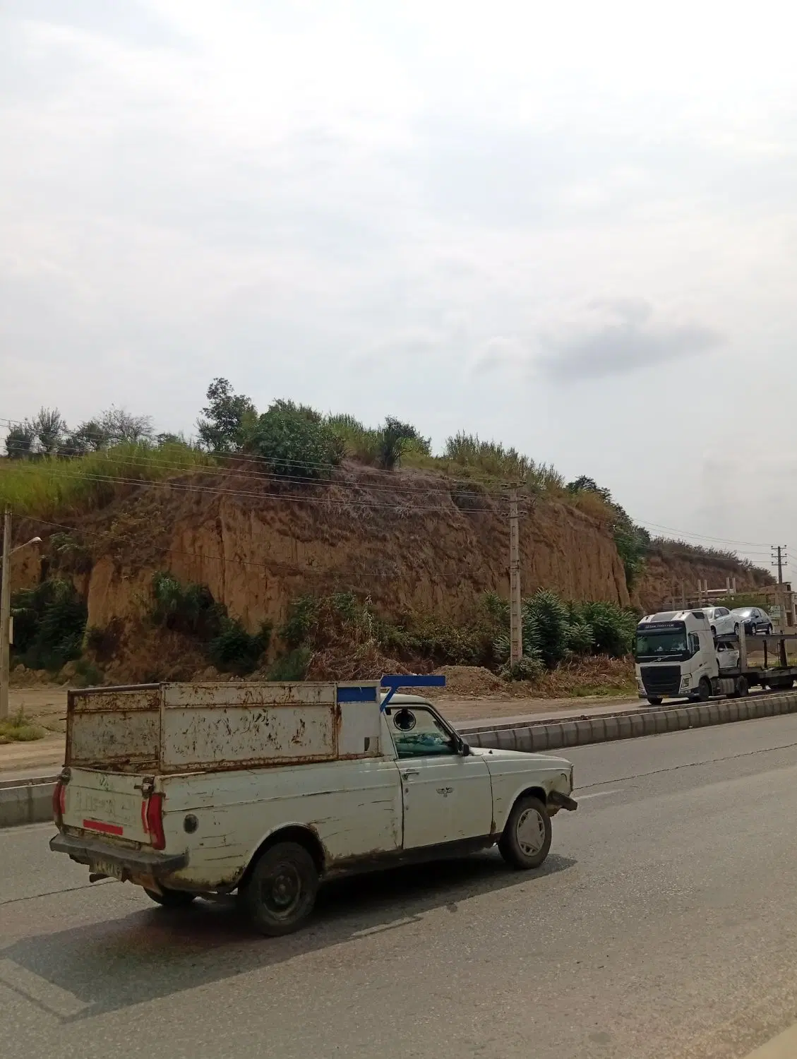 خاک زمین فروشی