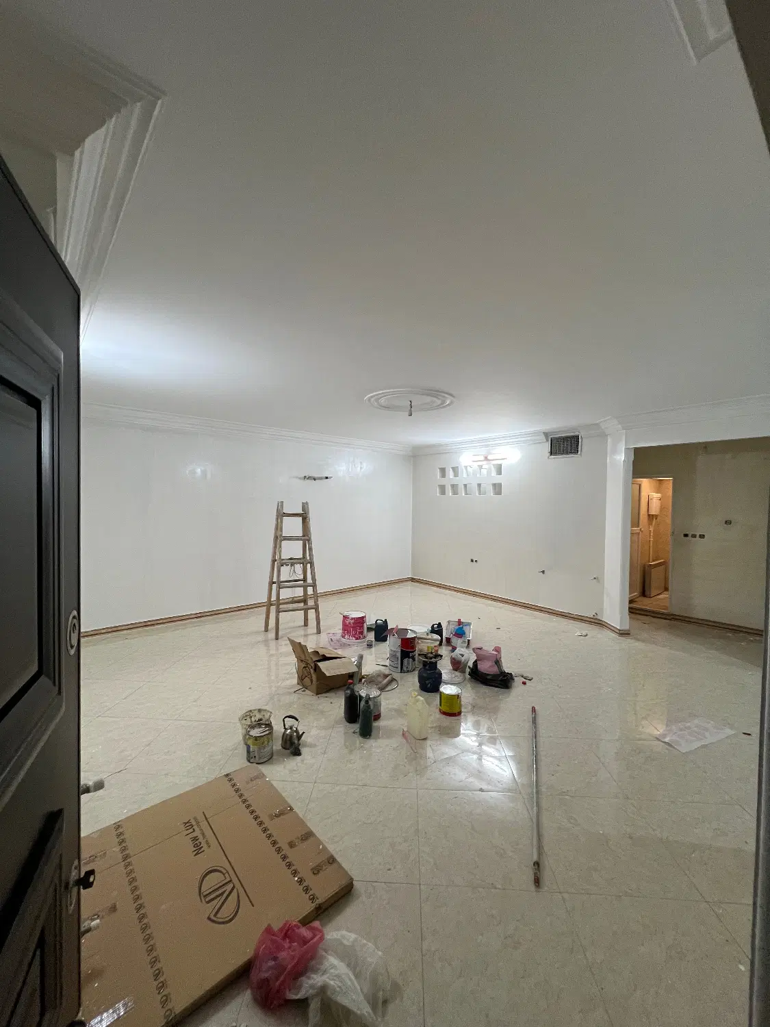 واحد اجاره ای واقع در خیابان بهزیستی