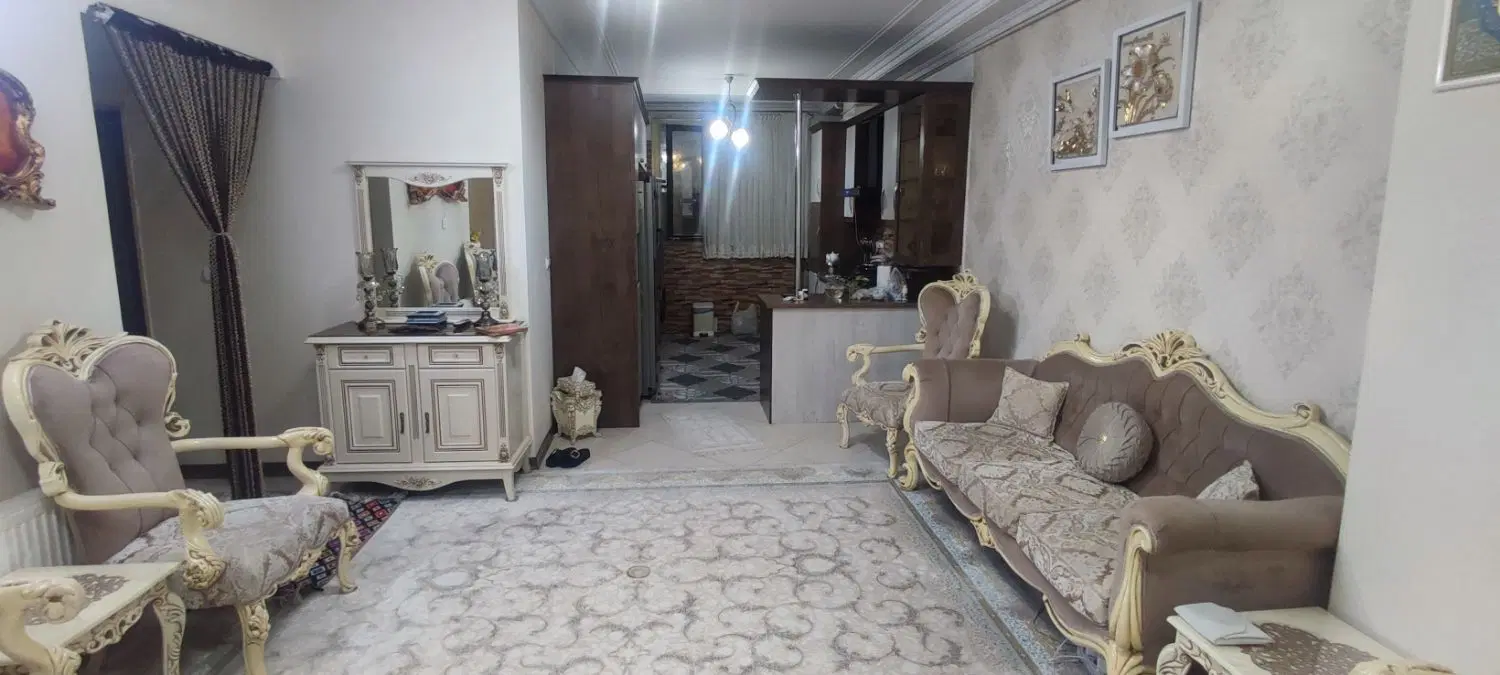 فروش آپارتمان 80 متری دو خوابه