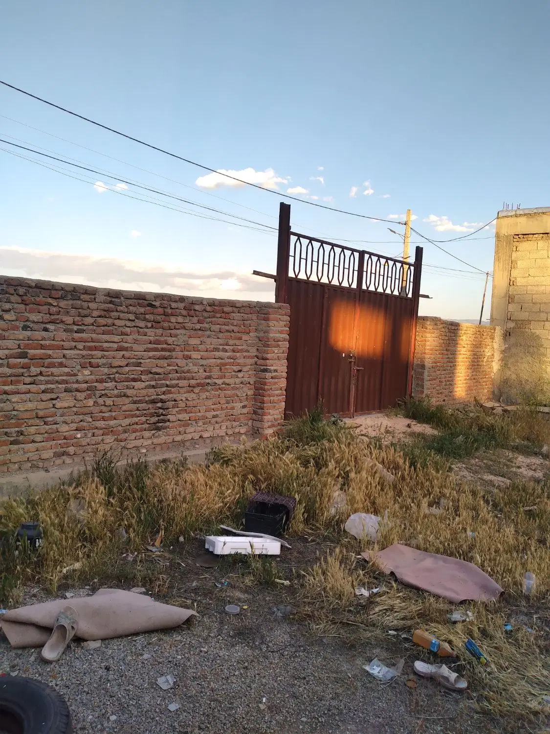 اجاره ی دومغازه جهت انباری یاکارگاه صنعتی