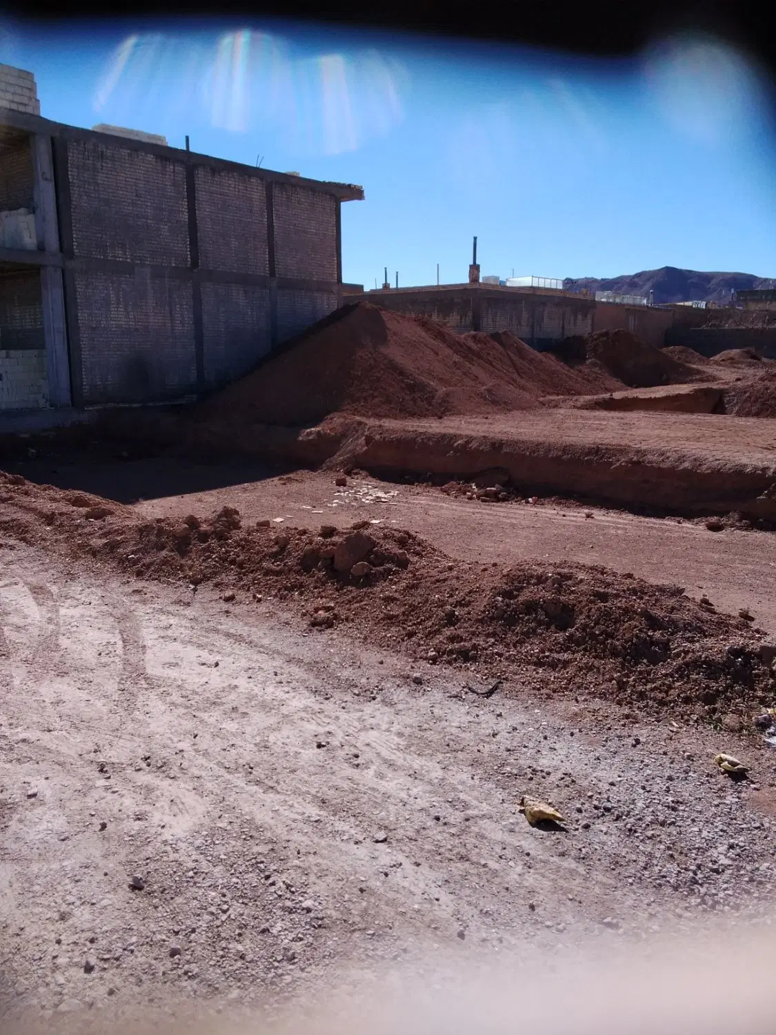 زمین مسکونی