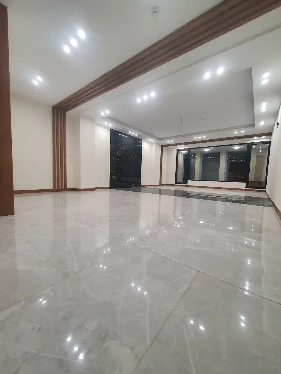 آپارتمان  86 متری همکف حیاط دار کوی دانشگاه