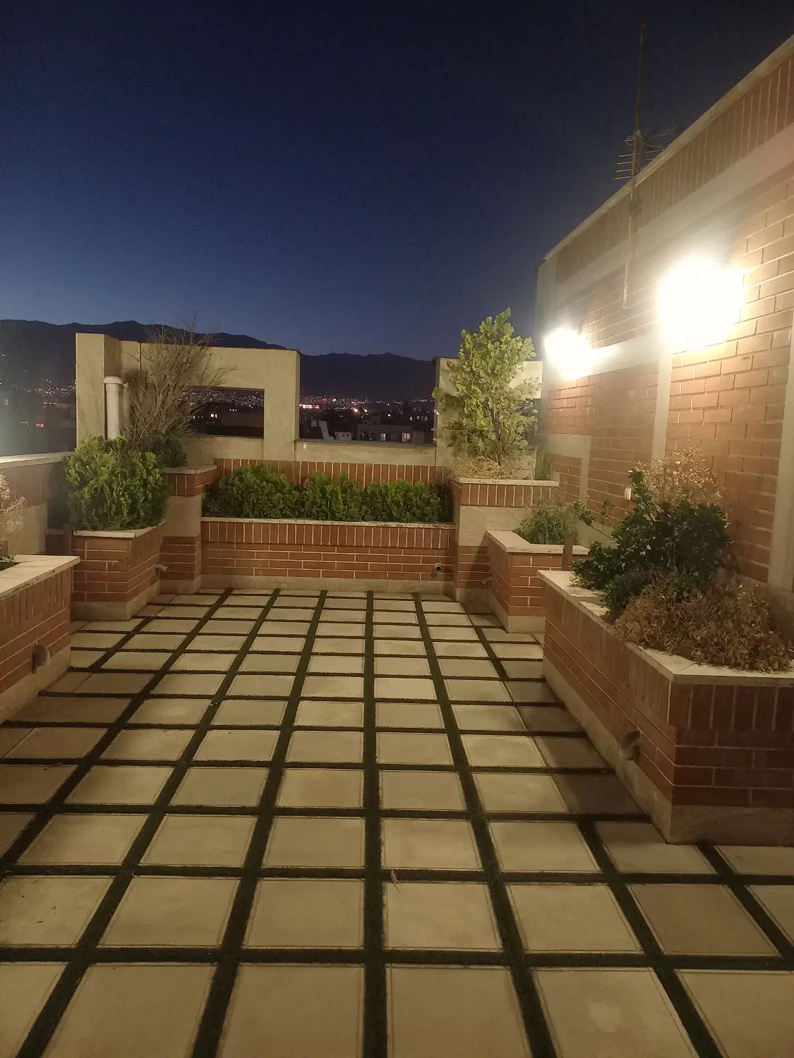فروش آپارتمان مسکونی در کوچه ایراندوست