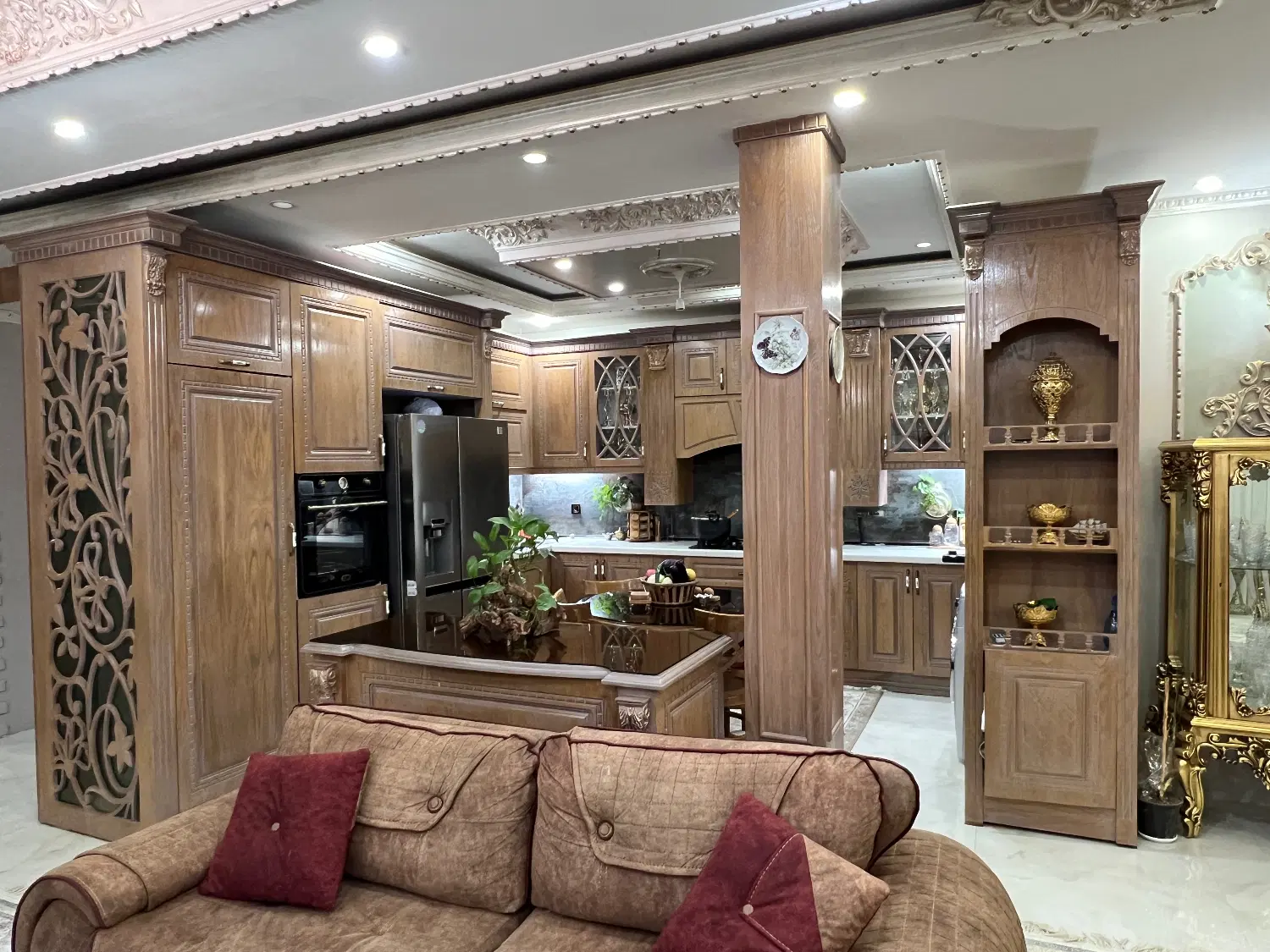 آپارتمان ۱۸۰ متری فول امکانات، حاشیه رحمانیه