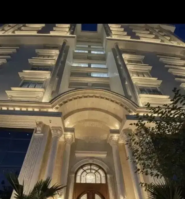 ۸۵متر_سنددار_قریشی جنوبی نوساز_لوکس_املاک هستم