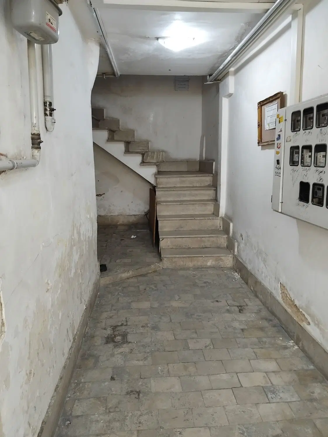 آپارتمان دوخوابه