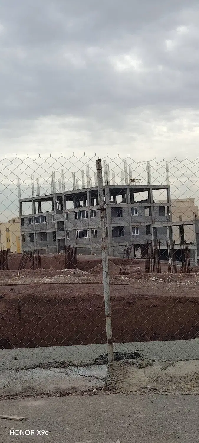 فاز سه دوخواب با پارکینگ انباری