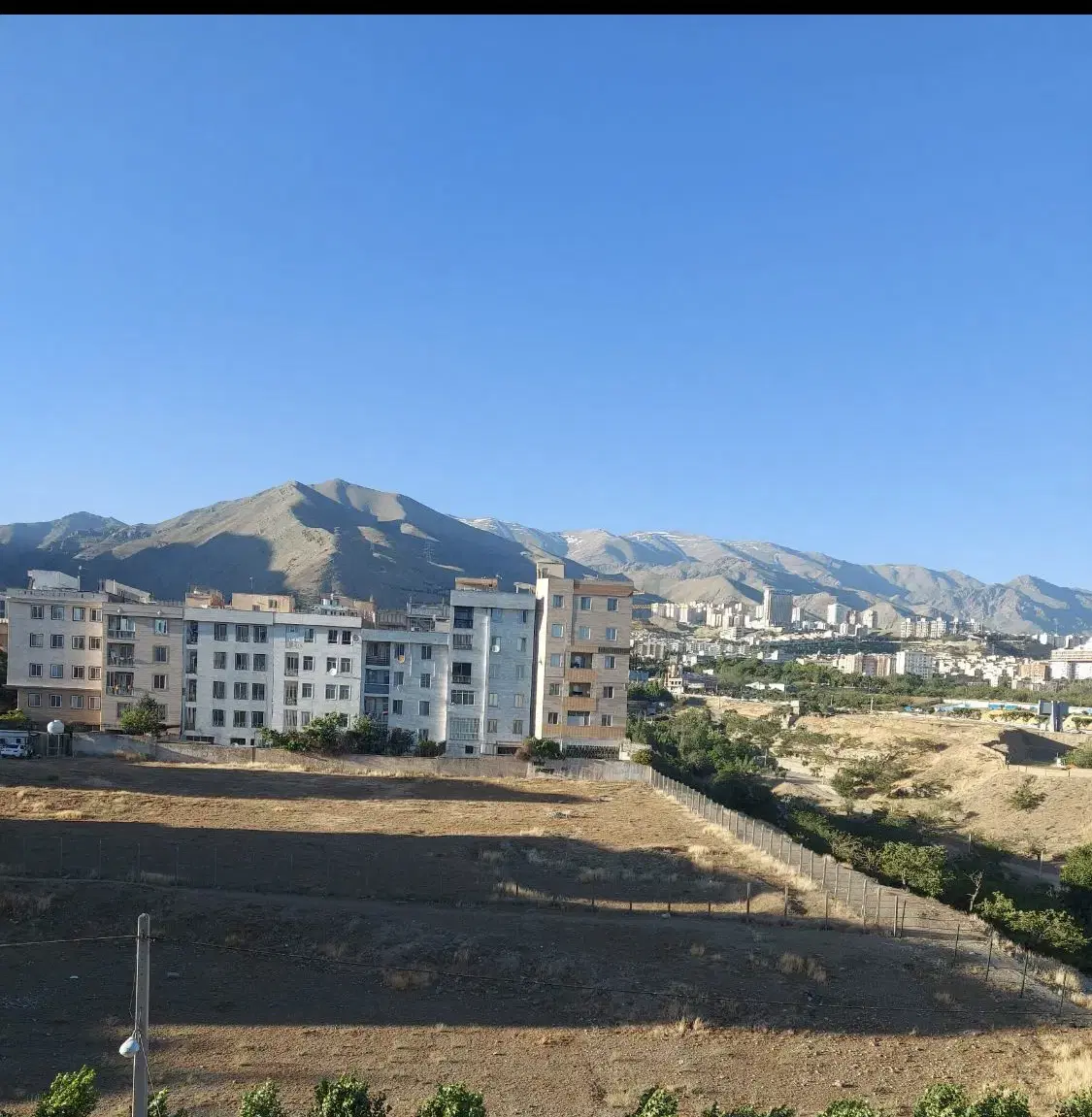 ۹۰ متر دو خواب انتهای اشرفی خ طالقانی