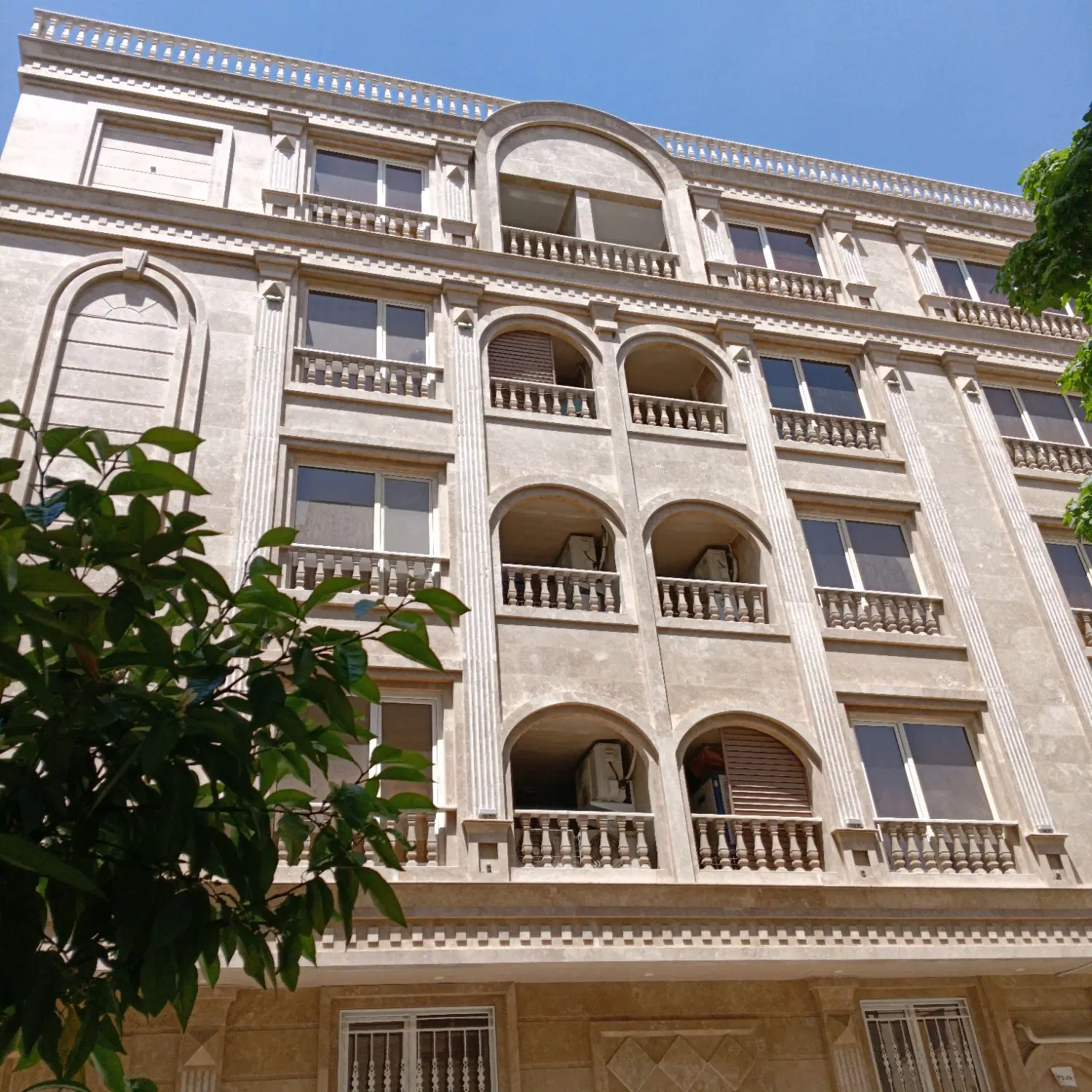 فروش آپارتمان  ۳ خوابه نو سازی تکمیل