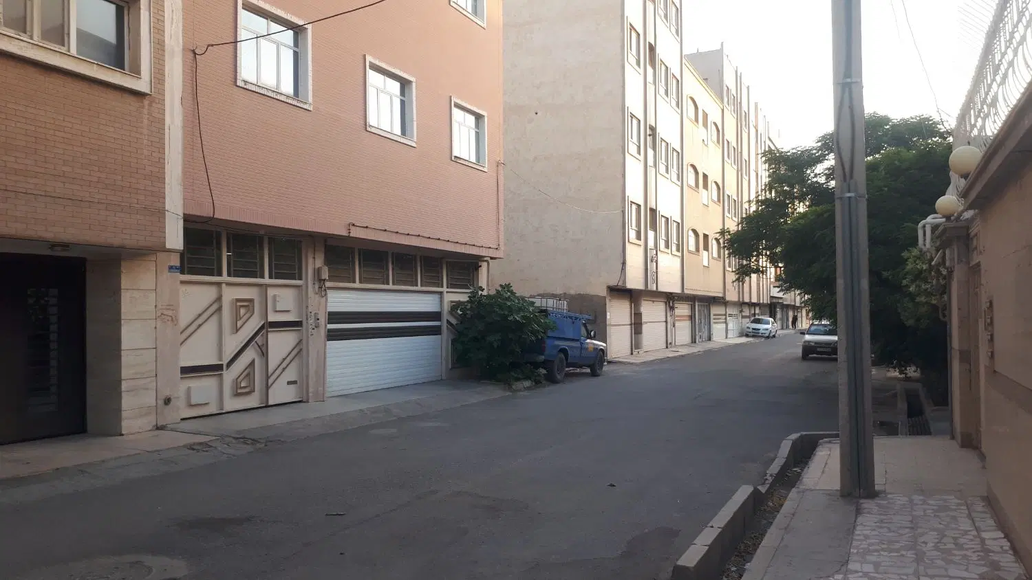 جاده گاز ۷۰ متر با آسانسور_پ مسقف_انباری