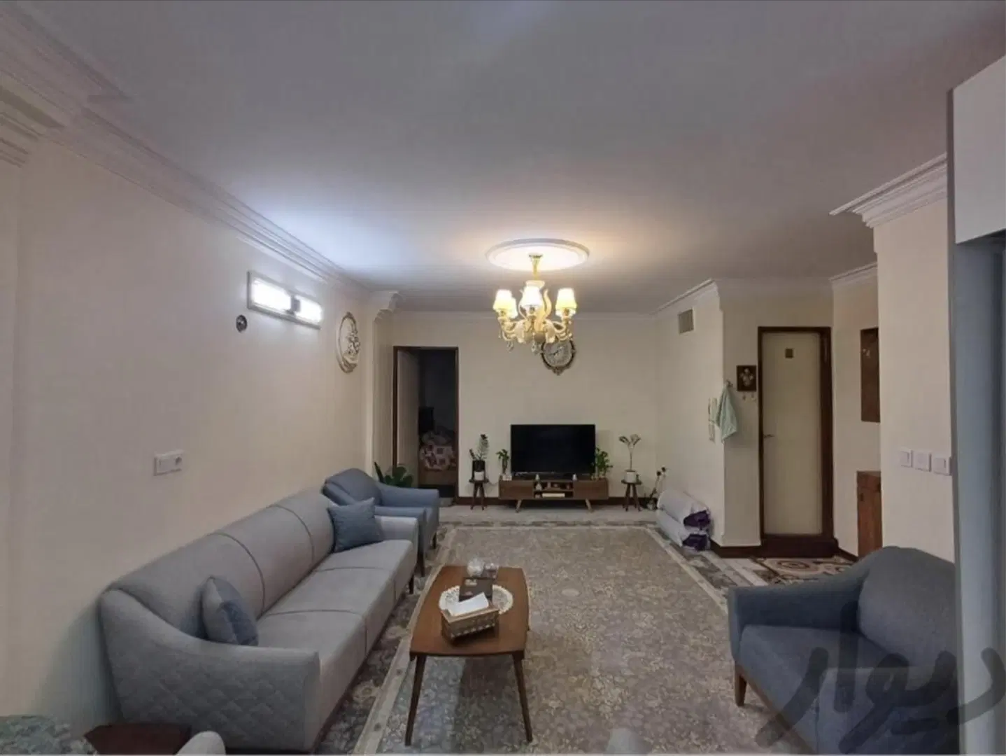 ۵۵ متر با پارکینگ و انباری خوش نقشه