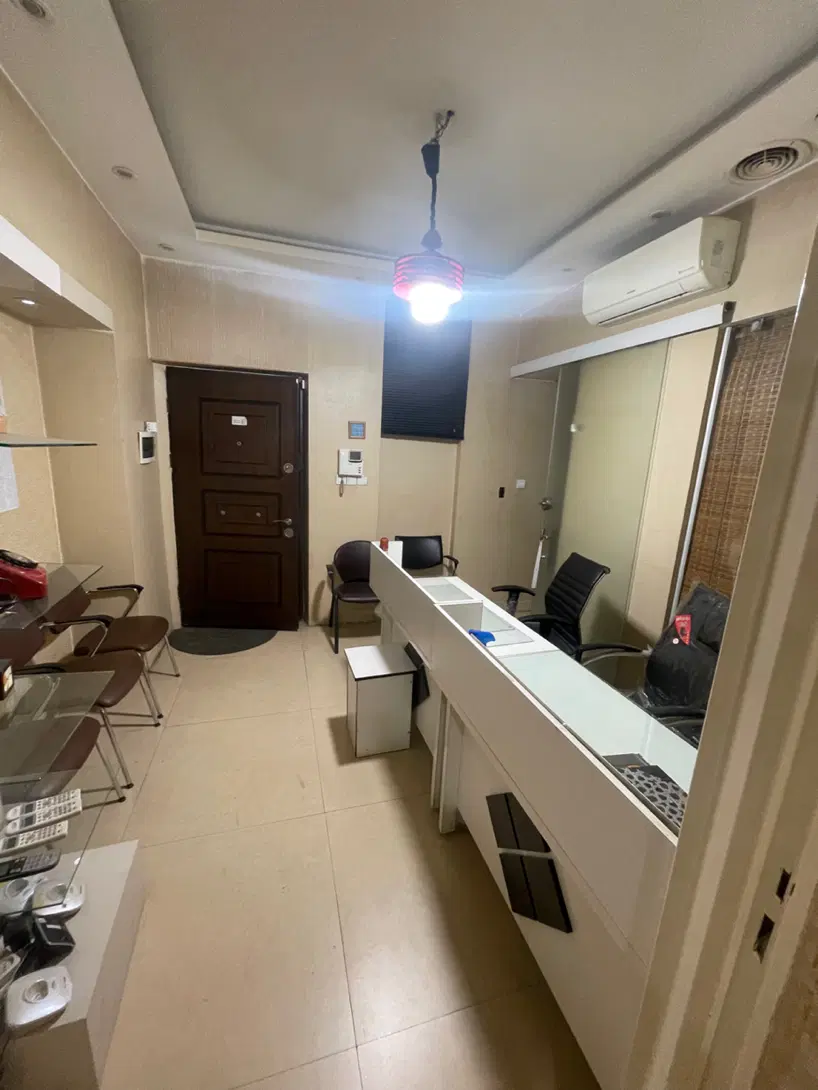 بر جمالزاده شمالی ۷۰ متر همکف