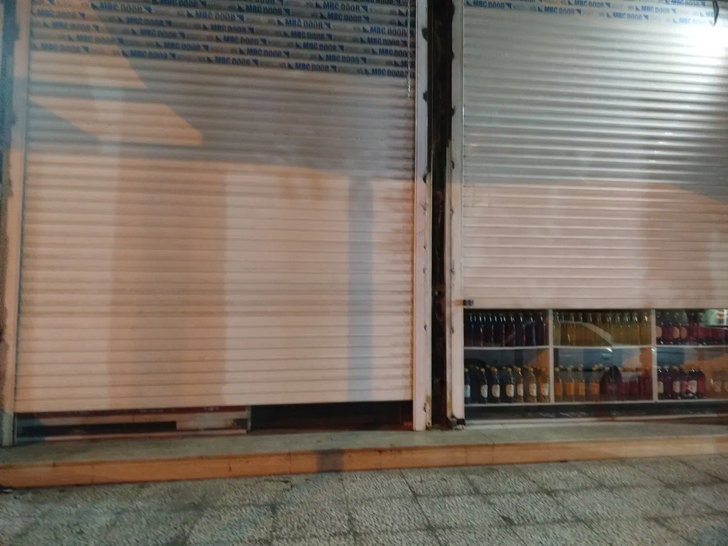 فروش مغازه در خیابان اصلی