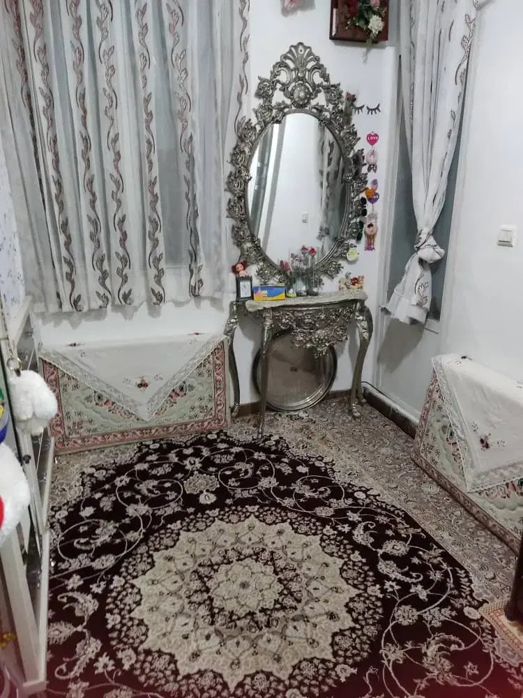 41متر طبقه سوم بدون پارکینگ