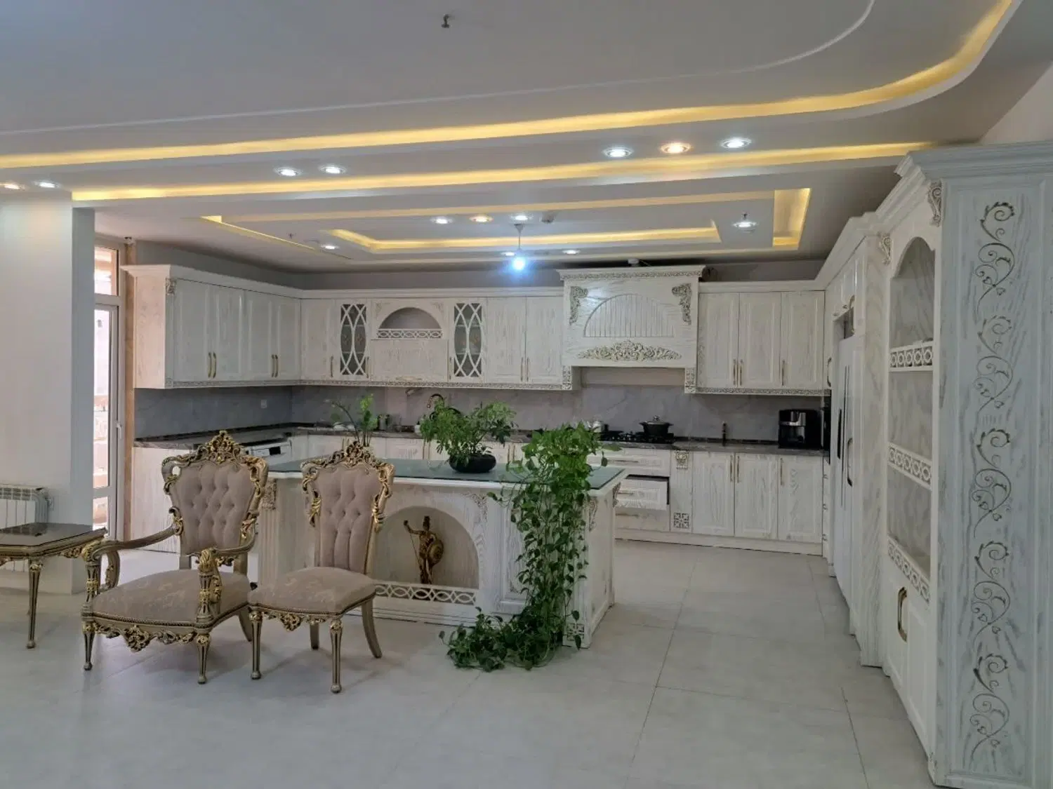 ۱۸۳ متر اپارتمان سند دار