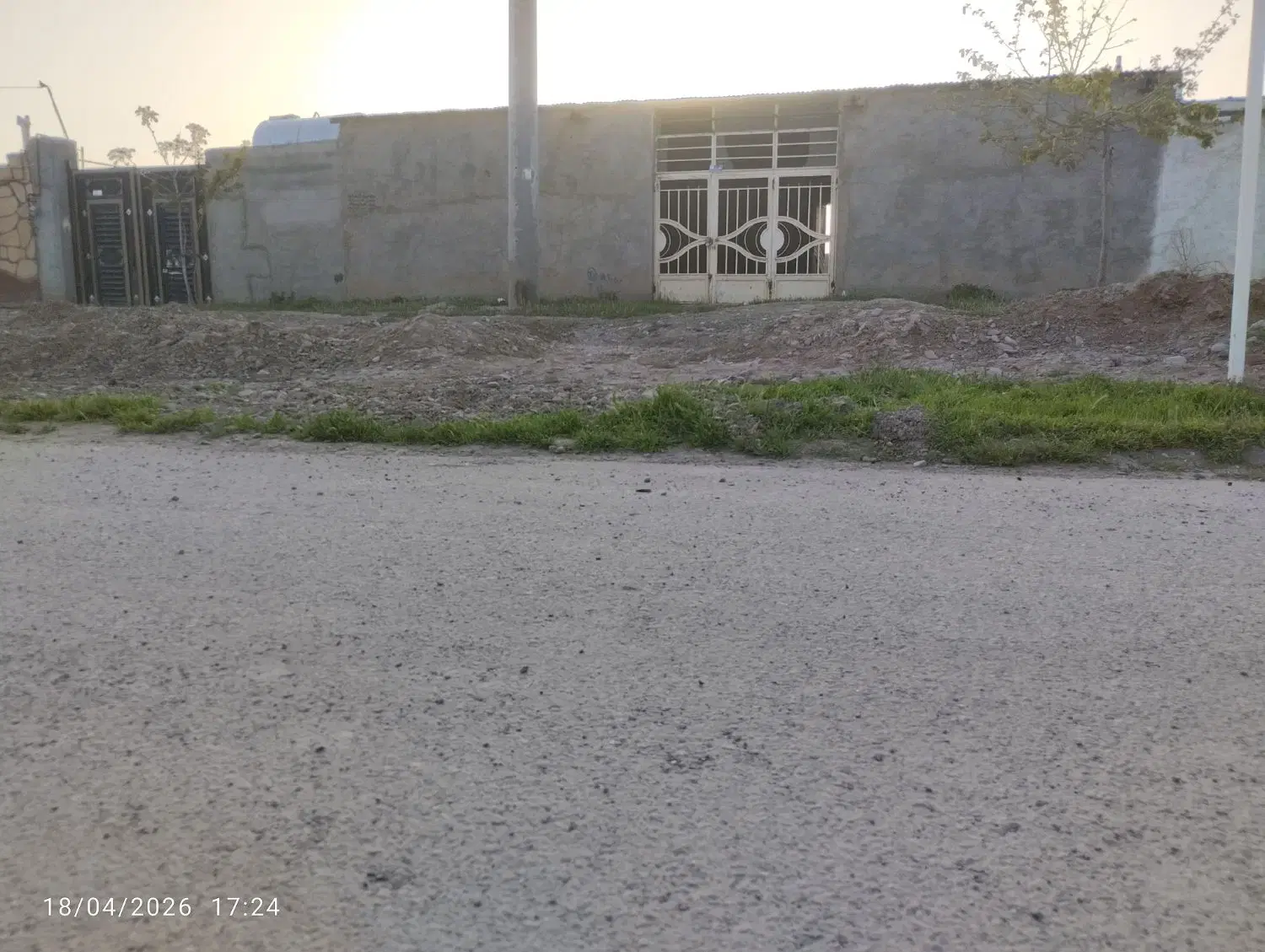 حیاط 530 مترمناسب باغ ویلاداخل بافت معاوضه باخودرو