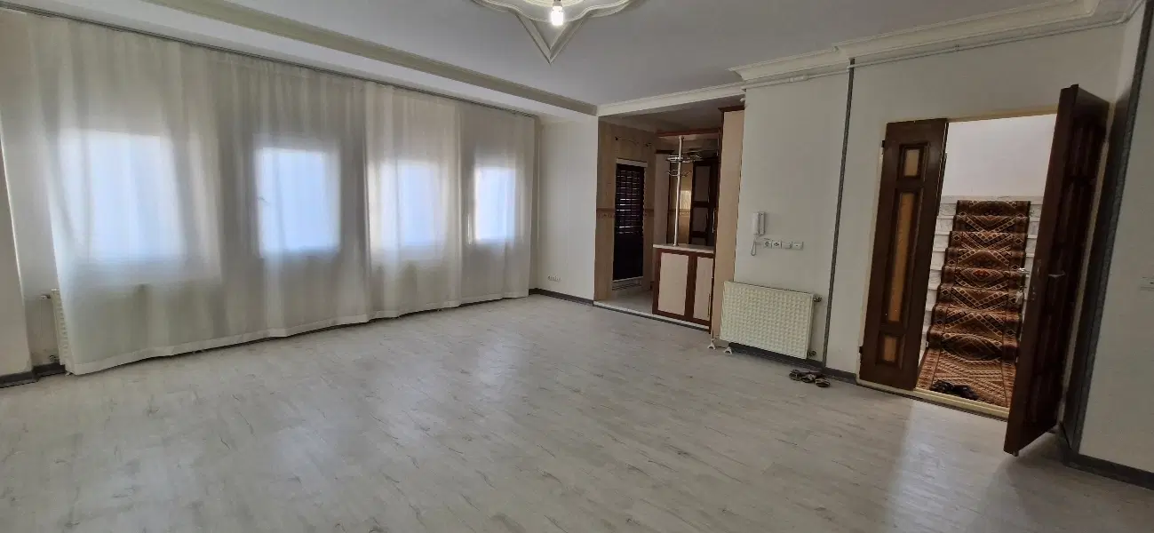 اجاره واحد ۹۶ متری تک واحدی (۱۳ آبان)