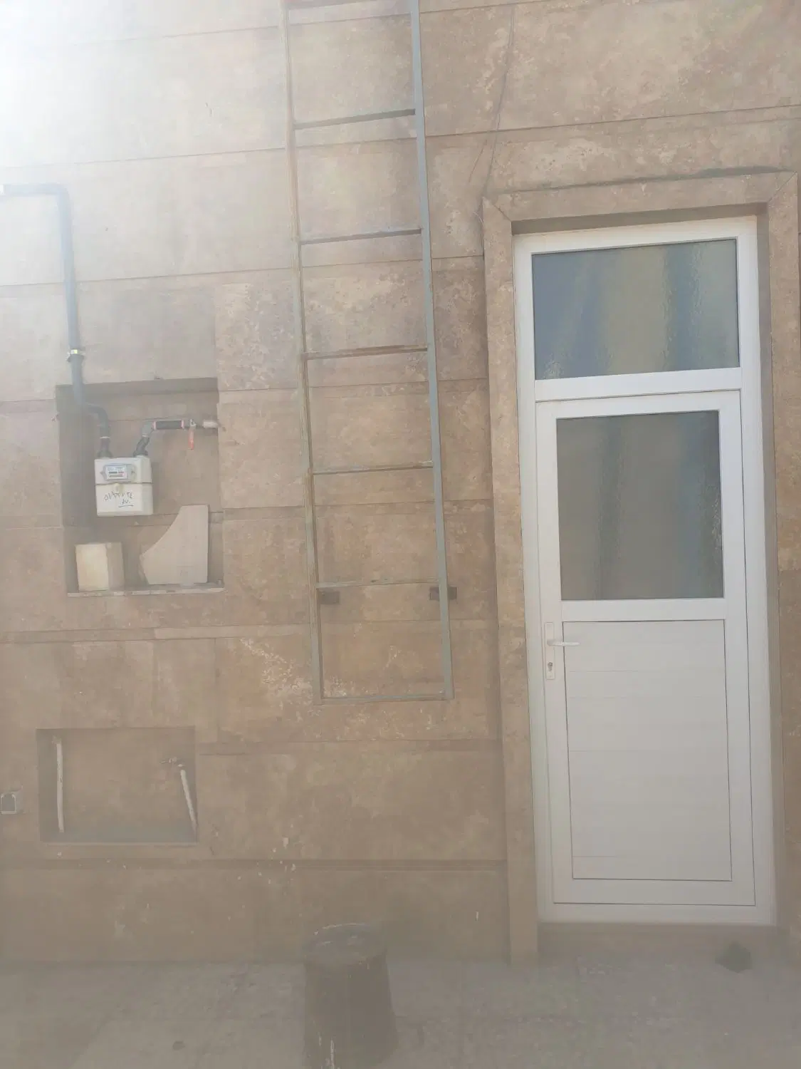 اجاره سوله ۲۵۰ متری با ۶۰ متر بالکن در شهرک صنعتی