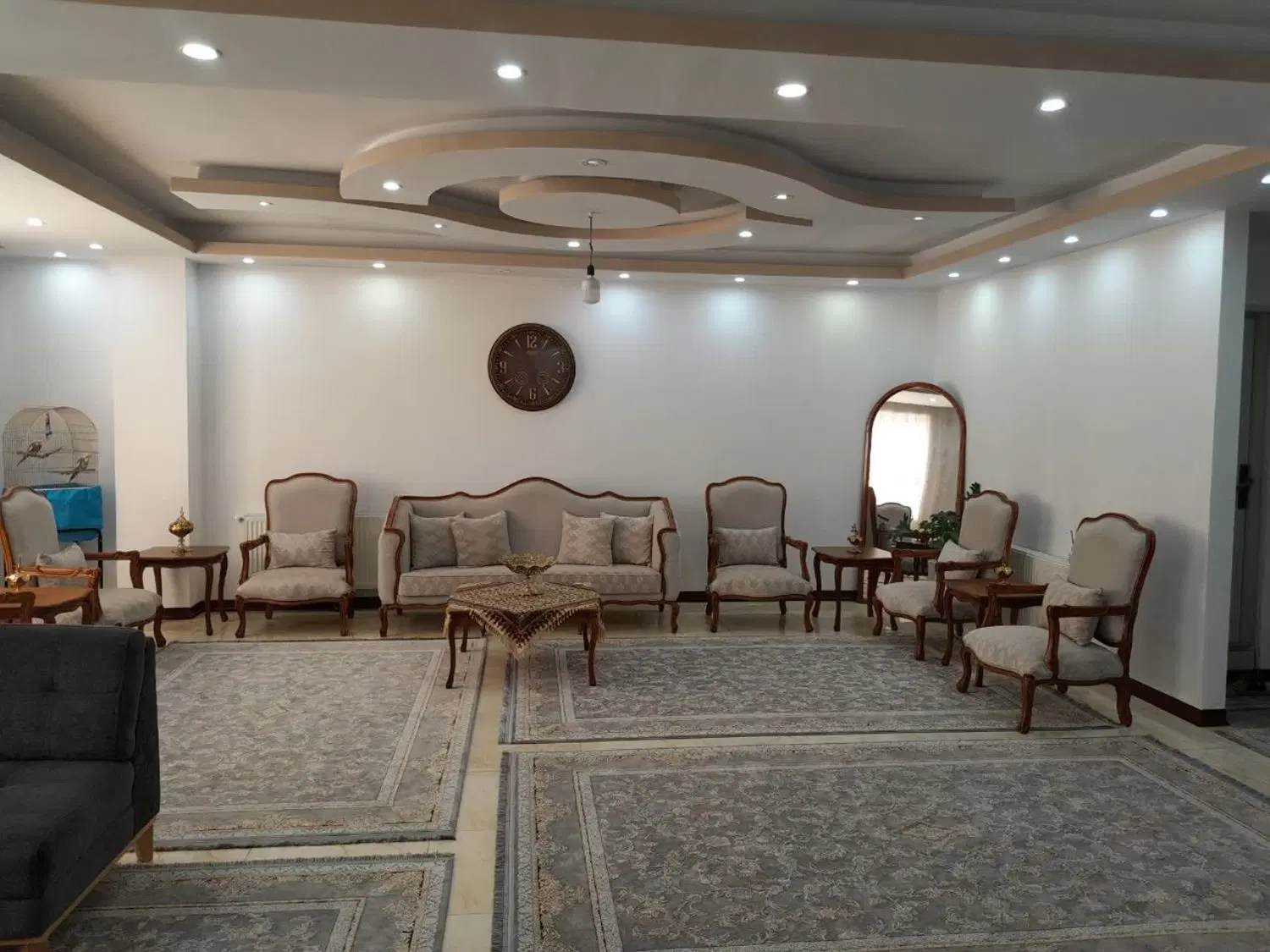 واحد ۱۱۷ متری در بلوار کشاورز