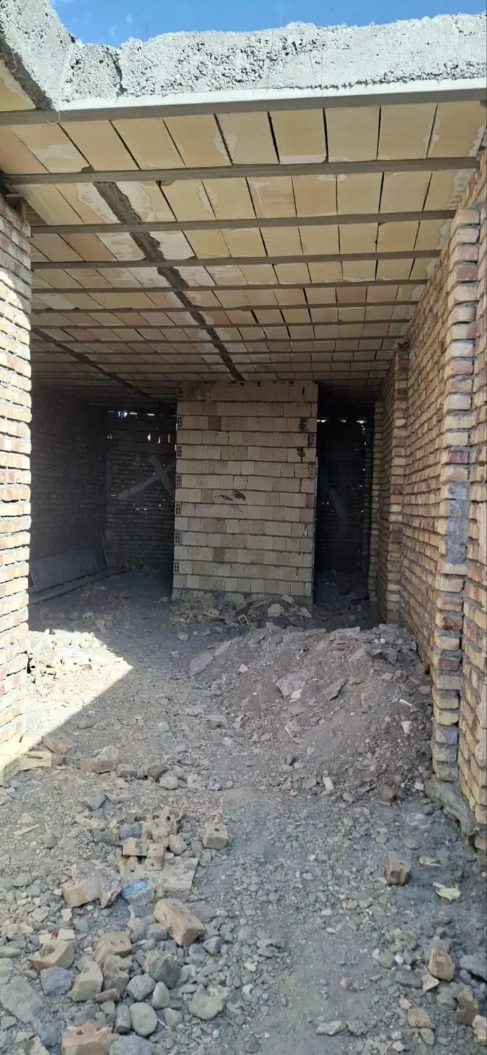 منزل نیمه ساز