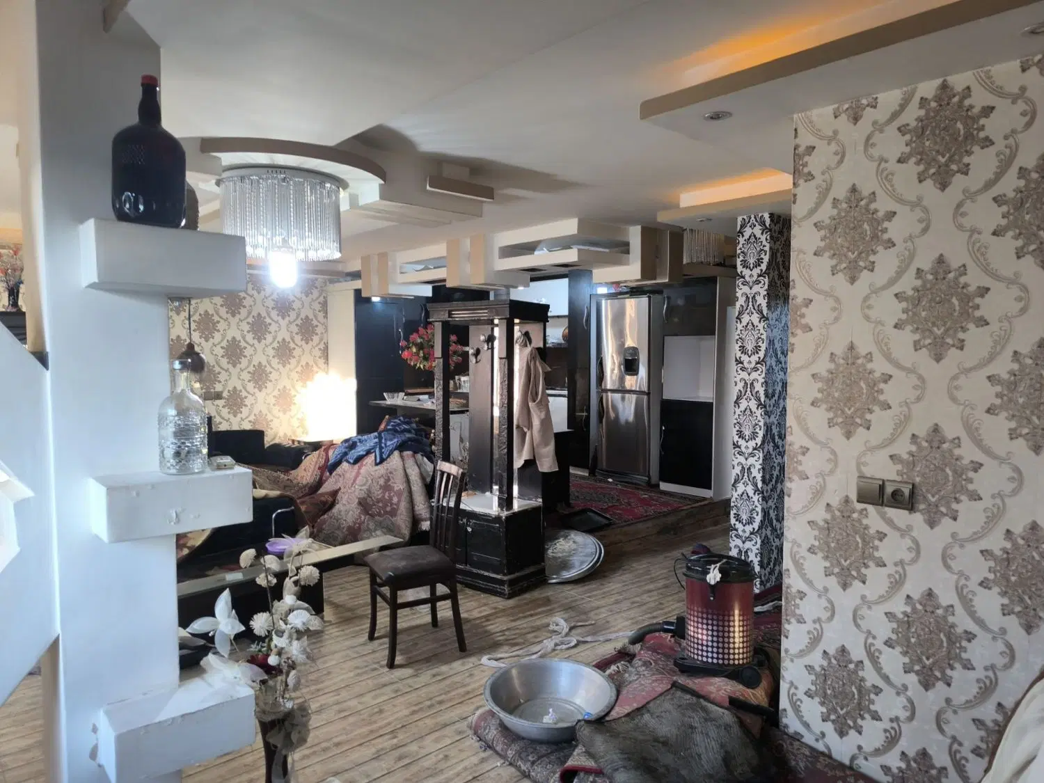 اجاره واحد جهت تجاری و مسکونی در خیابان امام خمینی