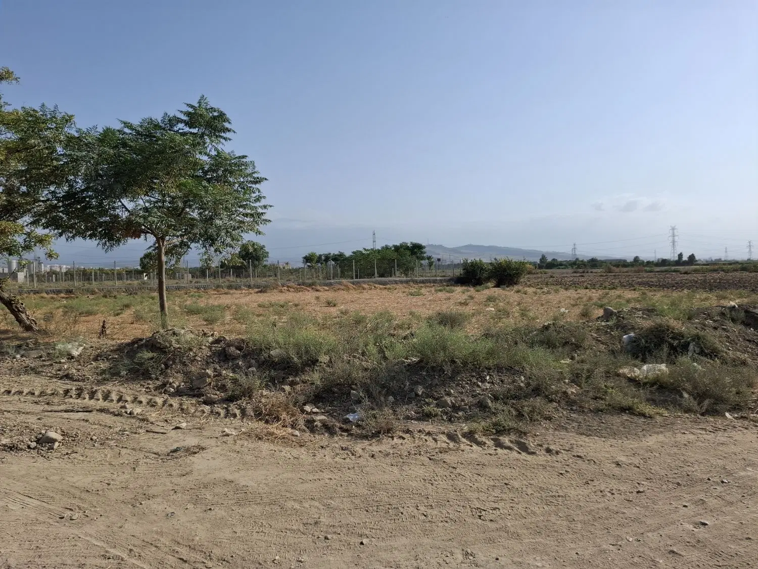زمین به متر اژ 1.000 متر