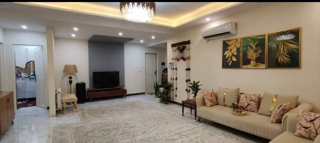 اپارتمان۹۳ متر۲ خواب  فول امکانات بلوار پروین