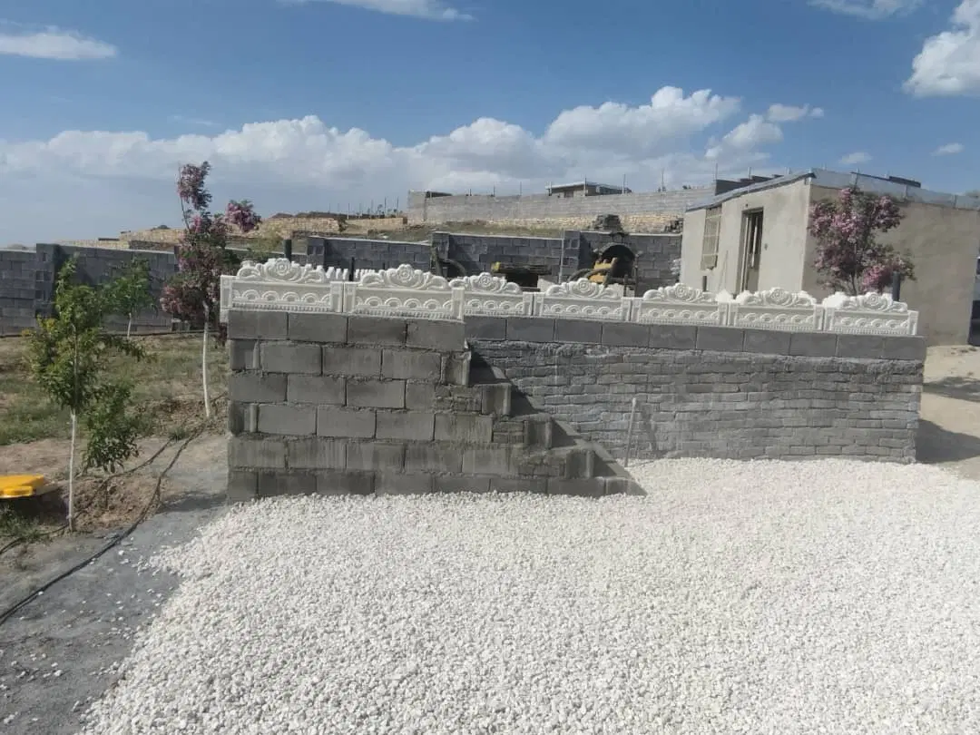 باغ یکانه ۲۳۰۰ متر قدمت دار