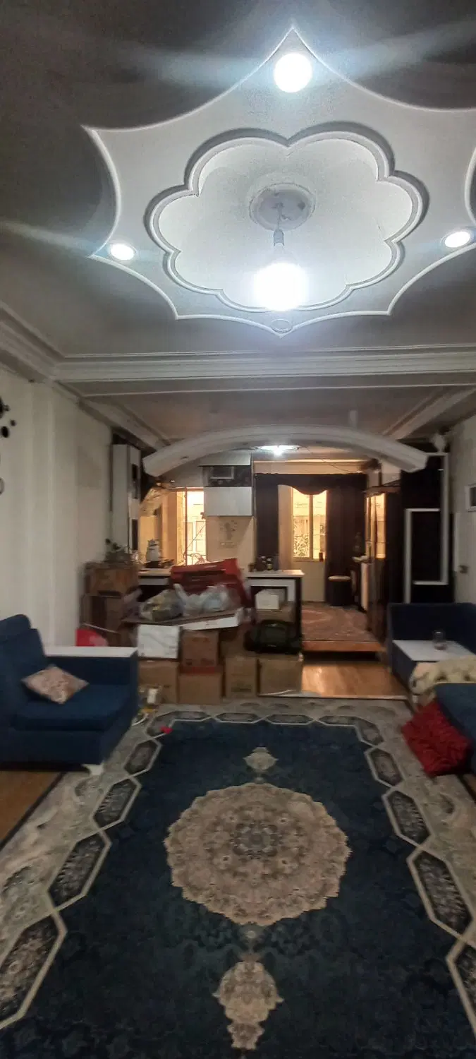 ۷۰ متری املاک ایرانپور
