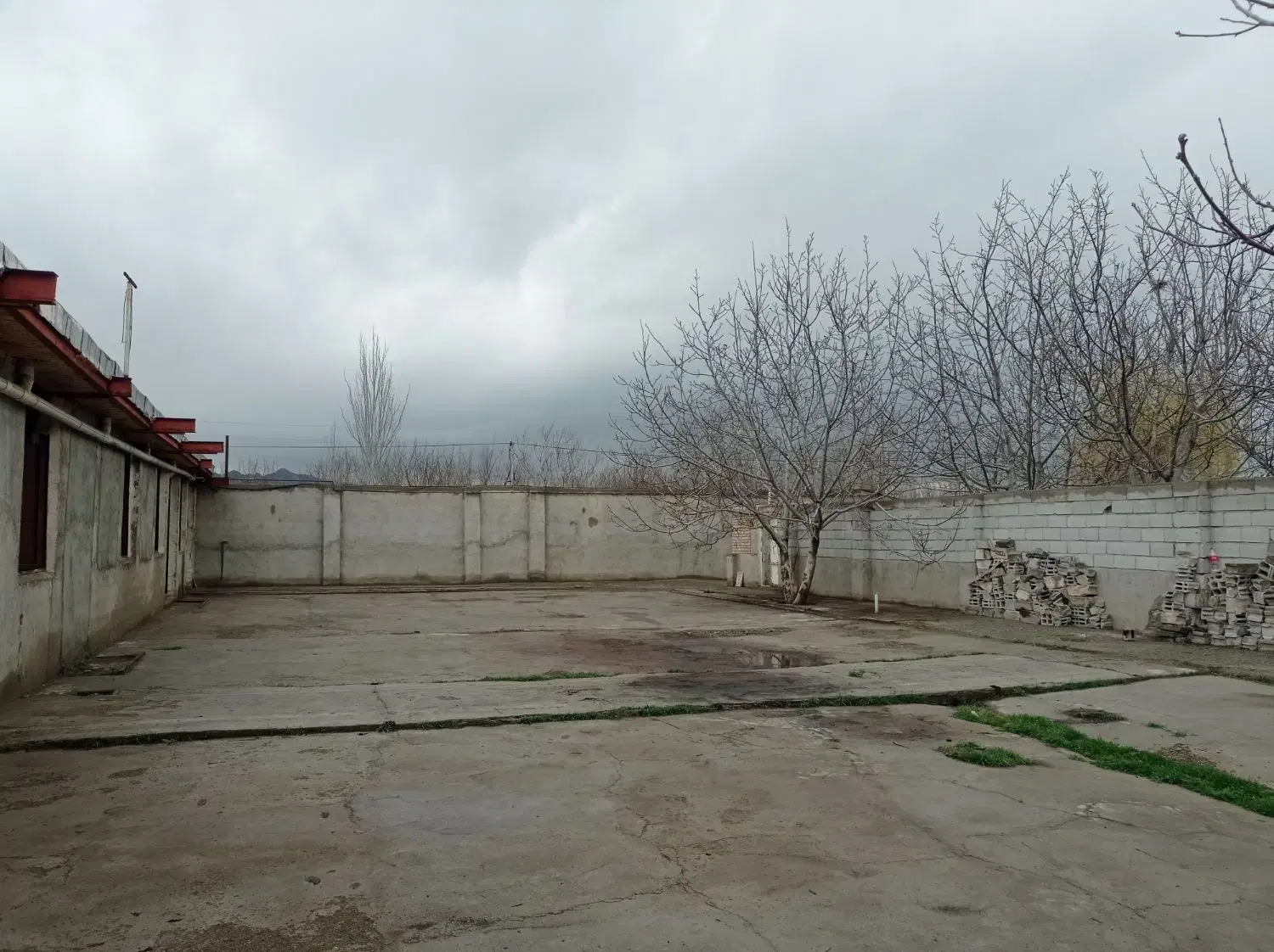 اجاره کارگاه ۱۱۰۰ متری