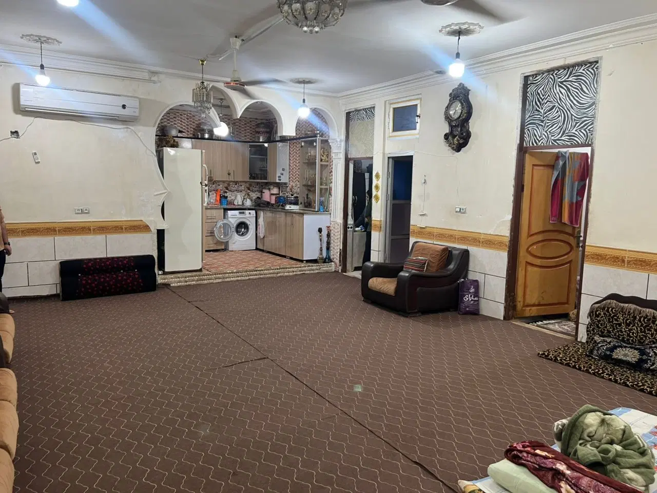 ۱۳۵متری دوخواب ماشین رو اب برق گاز