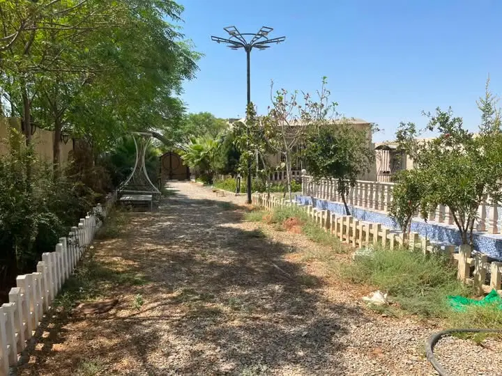 ۱۰۰۰متر ویلا لاکچری شهرکی داوداباد